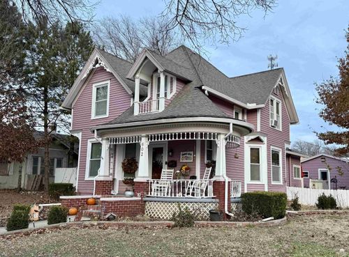 602 N D St, Herington, KS, 67449-1729 | Card Image