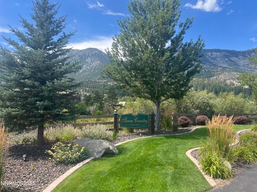 233 Sierra Country Cir, Gardnerville, NV, 89460-6421 | Card Image