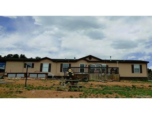 38 Choctaw Dr, Walsenburg, CO, 81089-9532 | Card Image