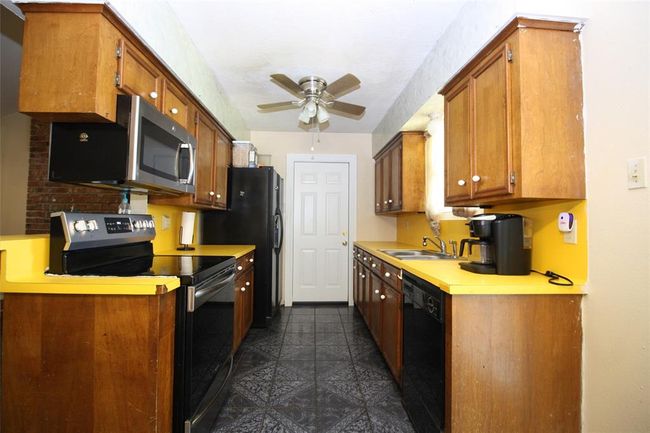 2202 Jones St, House other with 4 bedrooms, 2 bathrooms and 2 parking in Rosenberg TX | Image 17
