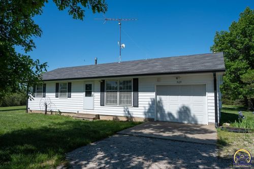7629 Ne Sherman Rd, Meriden, KS, 66512-9520 | Card Image