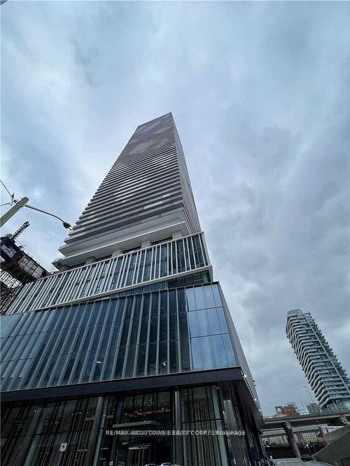 1105-138 Downes St, Toronto, ON, M5E0E4 | Card Image