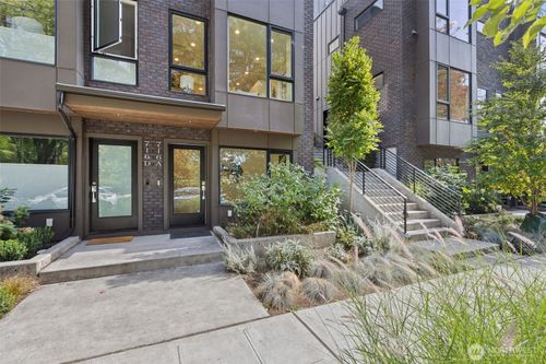 a-716 11th Ave E, Seattle, WA, 98102-4620 | Card Image