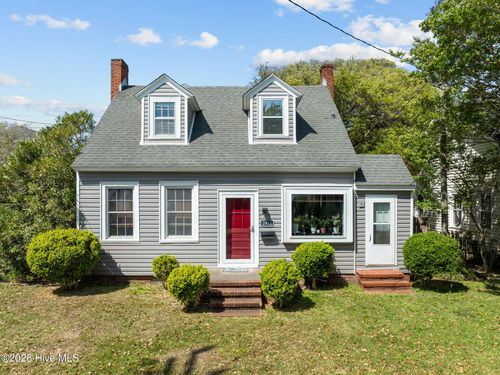 2812 Evans St, Morehead City, NC, 28557-3340 | Card Image