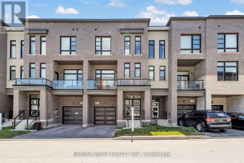 15 Quilico Rd, Woodbridge, ON, L4H5H1 | Card Image