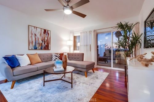 30-1140 S Pacific Way, Long Beach, CA, 90802-4636 | Card Image