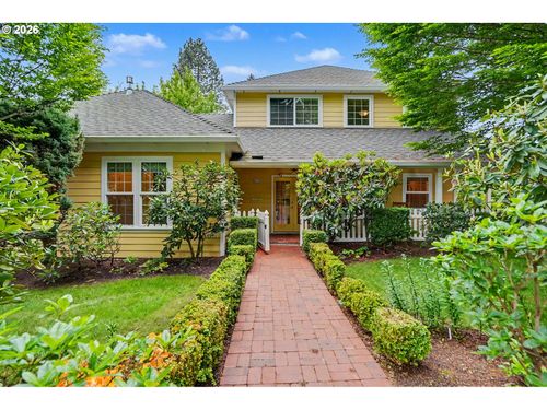 430 Luther St S, Salem, OR, 97302-5221 | Card Image