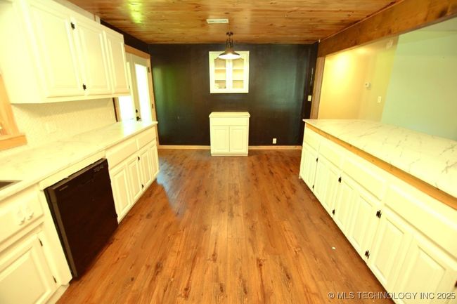 98926 S 4610 Road, House other with 4 bedrooms, 3 bathrooms and null parking in Marble City OK | Image 36
