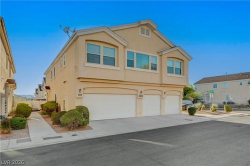 102-3065 Gary Cooper St, Las Vegas, NV, 89122-1738 | Card Image