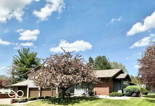 401 Delwood Dr, Covington, IN, 47932-1704 | Card Image