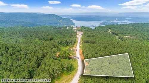3715 Split Rail Way, Guild, TN, 37340 | Card Image