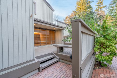 119-119 98th Avenue Ne, Bellevue, WA, 98004 | Card Image