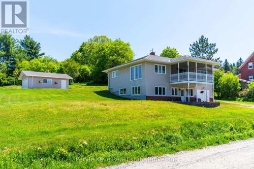 81 Miller St, Magnetawan, ON, P0A1P0 | Card Image