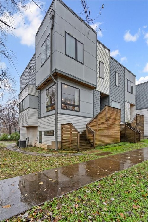 157 W Martin Luther King Jr Blvd, Fayetteville, AR, 72701-6506 | Card Image