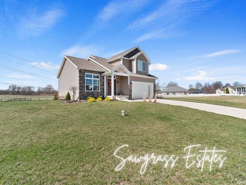5025 N Village Dr, Leesburg, IN, 46538-8882 | Card Image