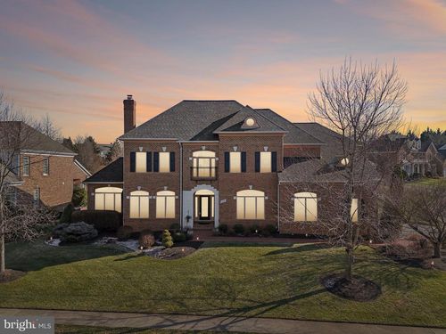 8301 Hancock Ct, GAINESVILLE, VA, 20155-3232 | Card Image