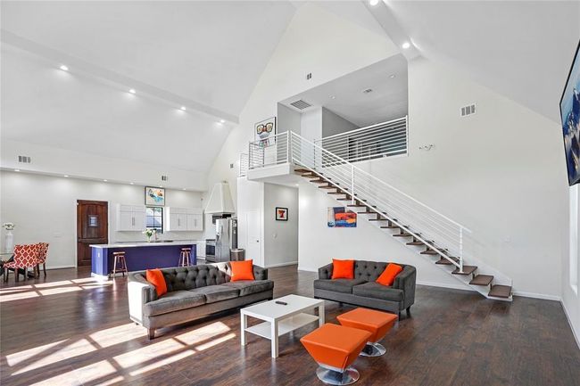 11215 Duane St, House other with 5 bedrooms, 3 bathrooms and null parking in Houston TX | Image 8
