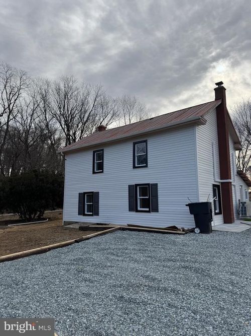 749 Center Rd, QUARRYVILLE, PA, 17566-9621 | Card Image