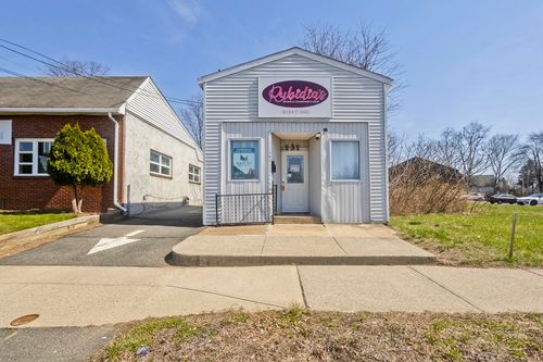 131-129 Church St, Chicopee, MA, 01020-8101 | Card Image