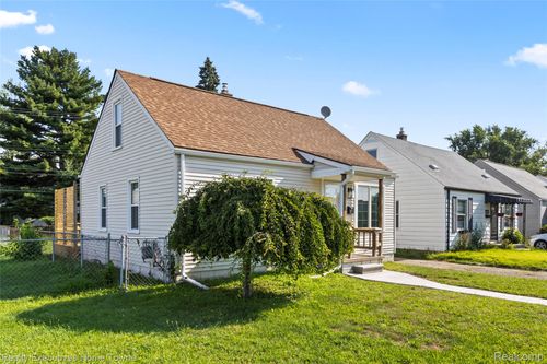 19021 Birmingham St, Roseville, MI, 48066-4187 | Card Image