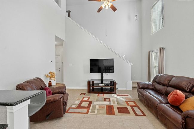 Another look at living area | Image 6