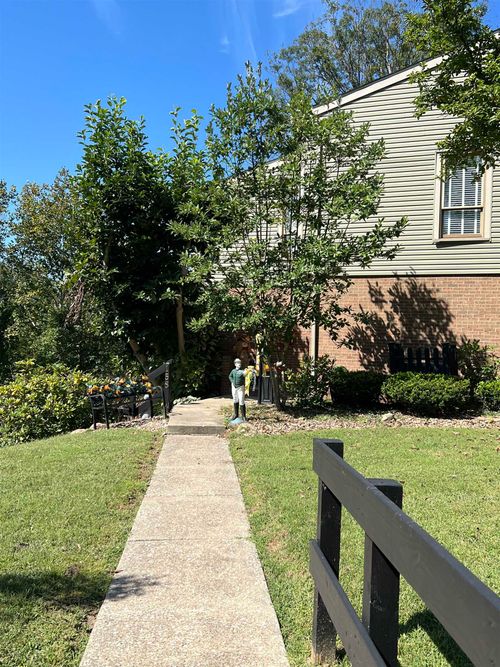 158 Deering Ct, Russell, KY, 41169-1406 | Card Image