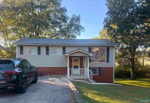 3201 Delia Ln Nw, Huntsville, AL, 35810-2917 | Card Image