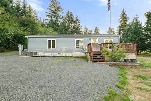 557 Tennessee Rd, Winlock, WA, 98596-9761 | Card Image