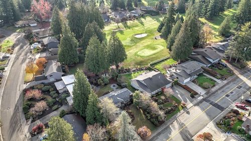 14837 Se Fairwood Blvd, Renton, WA, 98058-8527 | Card Image