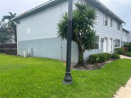 131-1774 Sw 81st Ln, Davie, FL, 33324-4602 | Card Image