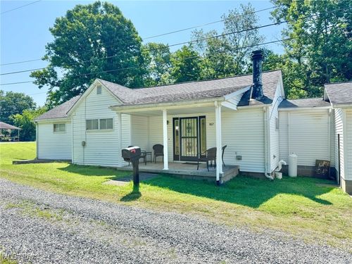 807 Lower Pine St, Grantsville, WV, 26147-8717 | Card Image