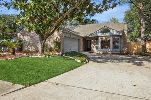 11414 Overbrook Ln, Houston, TX, 77077-6816 | Card Image