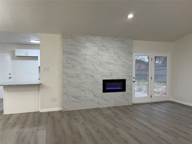 2113 Glencrest Ln, House other with 3 bedrooms, 2 bathrooms and null parking in Garland TX | Image 4