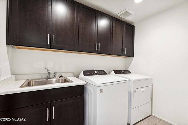 Upstairs Laundry | Image 33