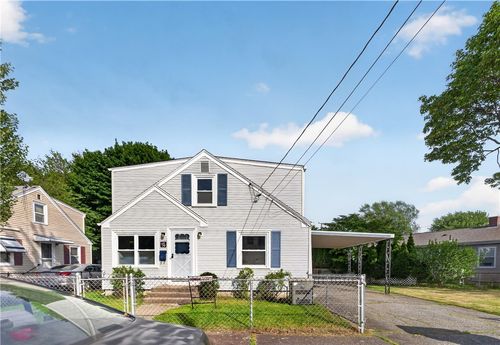 28 Hazard St, Pawtucket, RI, 02860-5519 | Card Image