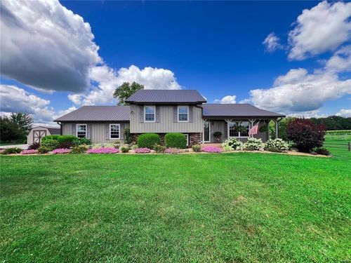 3083 N 2150 St, Beecher City, IL, 62414-2114 | Card Image