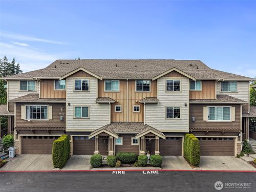 e3-4600 Ne 3rd Ln, Renton, WA, 98059-5270 | Card Image