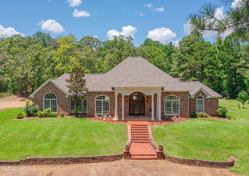 120 Midway Estates Dr, Terry, MS, 39170-8488 | Card Image