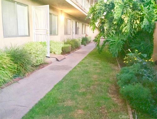 apt-3-734 Linden Ave, Long Beach, CA, 90813-4541 | Card Image