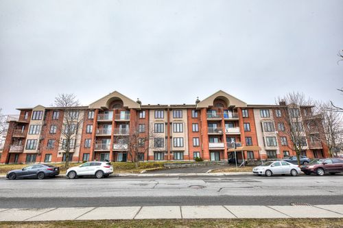 107-4700 Rue René-Émard, Montréal, QC, H9A3A8 | Card Image