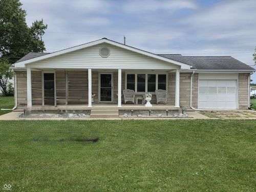 604 E Gatewood Dr, Westport, IN, 47283-9605 | Card Image