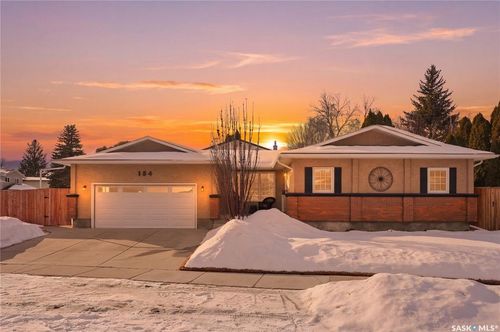 154 Candle Cres, Saskatoon, SK, S7K5A2 | Card Image