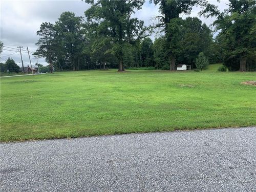 5110 Nc 89 Hwy E, Walnut Cove, NC, 27052-6908 | Card Image
