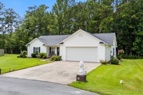125 Fox Glen Dr, Loris, SC, 29569-5383 | Card Image