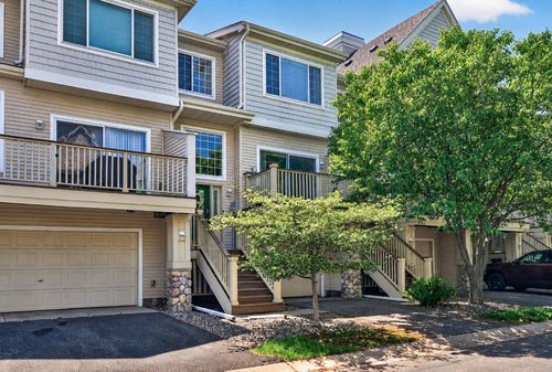 13936 52nd Ave N, Plymouth, MN, 55446-1631 | Card Image