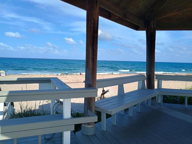 APT-6-105 - 5505 N Ocean Blvd, Condo with 2 bedrooms, 2 bathrooms and null parking in Ocean Ridge FL | Image 4