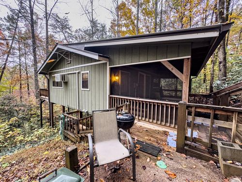231 Dogwood Cir, Hayesville, NC, 28904-4781 | Card Image