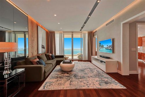 1102-16051 Collins Ave, Sunny Isles Beach, FL, 33160-4514 | Card Image