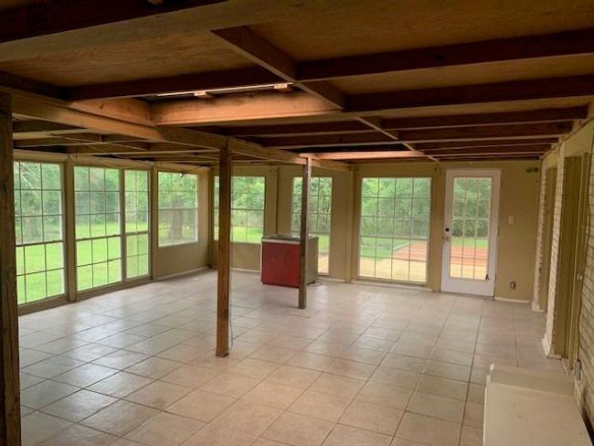 15025 Stagecoach Rd, House other with 5 bedrooms, 3 bathrooms and 1 parking in Stagecoach TX | Image 23