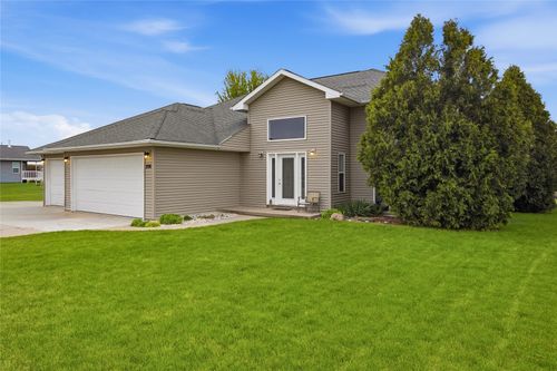 206 Longworth Avenue, Alburnett, IA, 52202 | Card Image